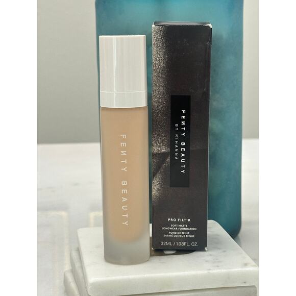 Fenty Beauty NIB Pro Filt'r Soft Matte Longwear Foundation 1.08 fl oz - 160 - Picture 1 of 5